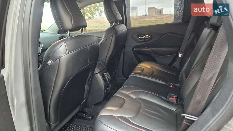Внедорожник / Кроссовер Jeep Cherokee 2022 в Полтаве фото 11 Внедорожник / Кроссовер Jeep Cherokee 2022 в Полтаве