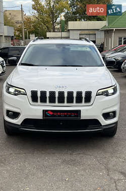 Внедорожник / Кроссовер Jeep Cherokee 2022 в 