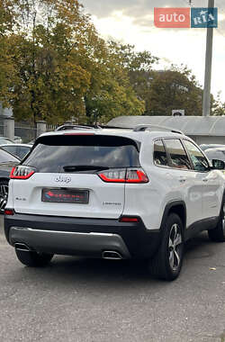Внедорожник / Кроссовер Jeep Cherokee 2022 в 