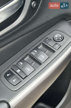 Внедорожник / Кроссовер Jeep Cherokee 2022 в 