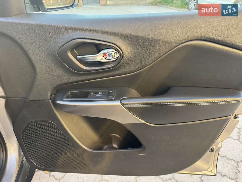 Внедорожник / Кроссовер Jeep Cherokee 2019 в Ровно фото 22 Внедорожник / Кроссовер Jeep Cherokee 2019 в Ровно