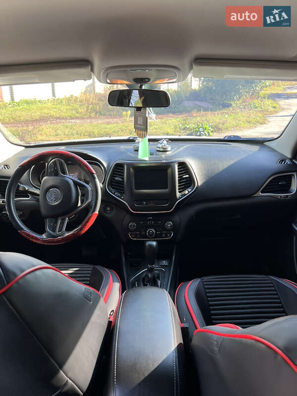 Внедорожник / Кроссовер Jeep Cherokee 2018 в Харькове