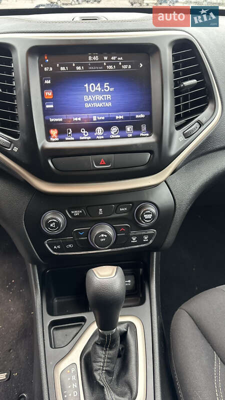 Позашляховик / Кросовер Jeep Cherokee 2017 в Полтаві фото 13 Позашляховик / Кросовер Jeep Cherokee 2017 в Полтаві