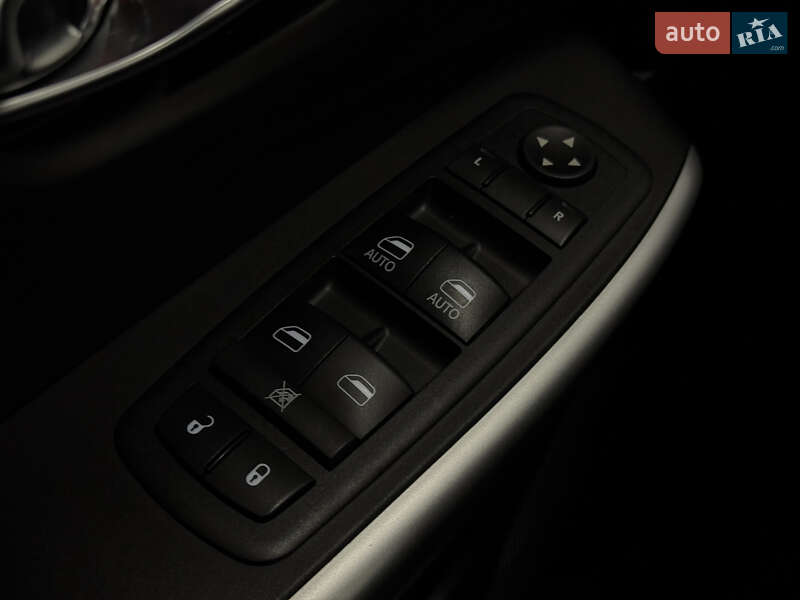 Позашляховик / Кросовер Jeep Cherokee 2017 в Миколаєві фото 27 Позашляховик / Кросовер Jeep Cherokee 2017 в Миколаєві