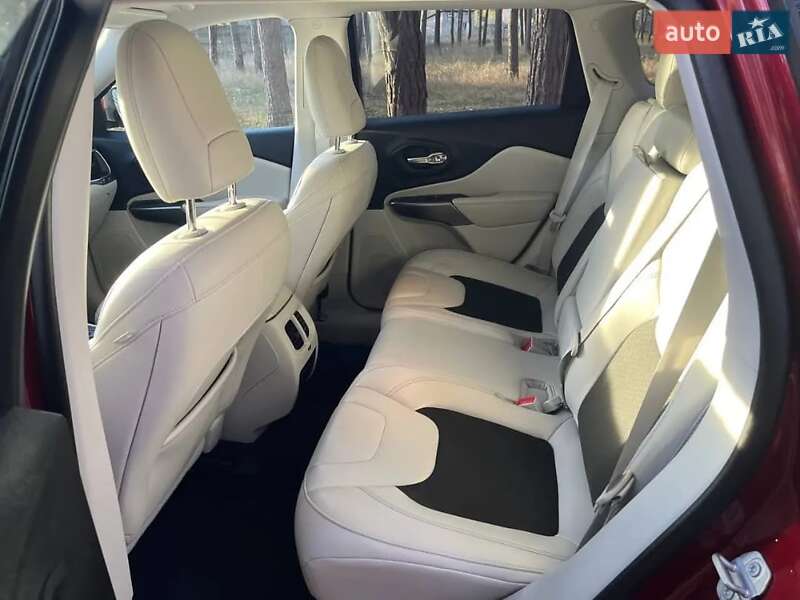 Внедорожник / Кроссовер Jeep Cherokee 2020 в Львове