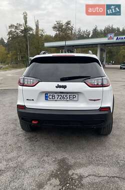 Внедорожник / Кроссовер Jeep Cherokee 2022 в 
