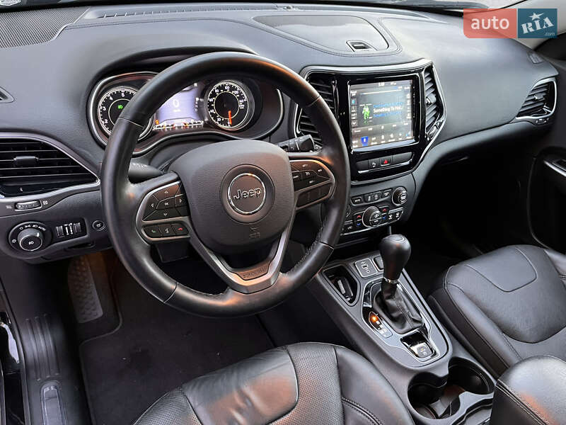 Внедорожник / Кроссовер Jeep Cherokee 2019 в Львове