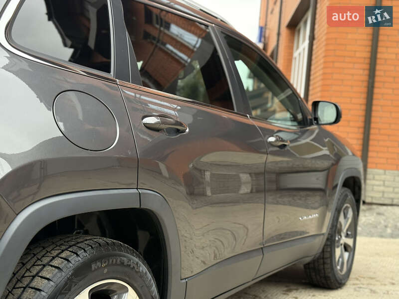 Внедорожник / Кроссовер Jeep Cherokee 2020 в Лубнах фото 35 Внедорожник / Кроссовер Jeep Cherokee 2020 в Лубнах