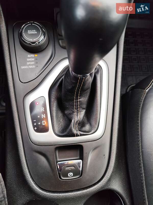 Позашляховик / Кросовер Jeep Cherokee 2017 в Чернігові фото 29 Позашляховик / Кросовер Jeep Cherokee 2017 в Чернігові