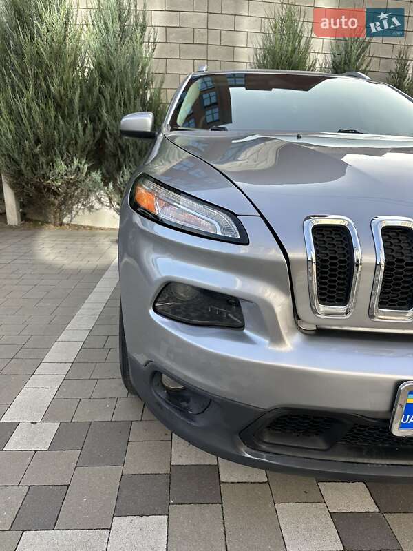 Позашляховик / Кросовер Jeep Cherokee 2015 в Рівному фото 2 Позашляховик / Кросовер Jeep Cherokee 2015 в Рівному