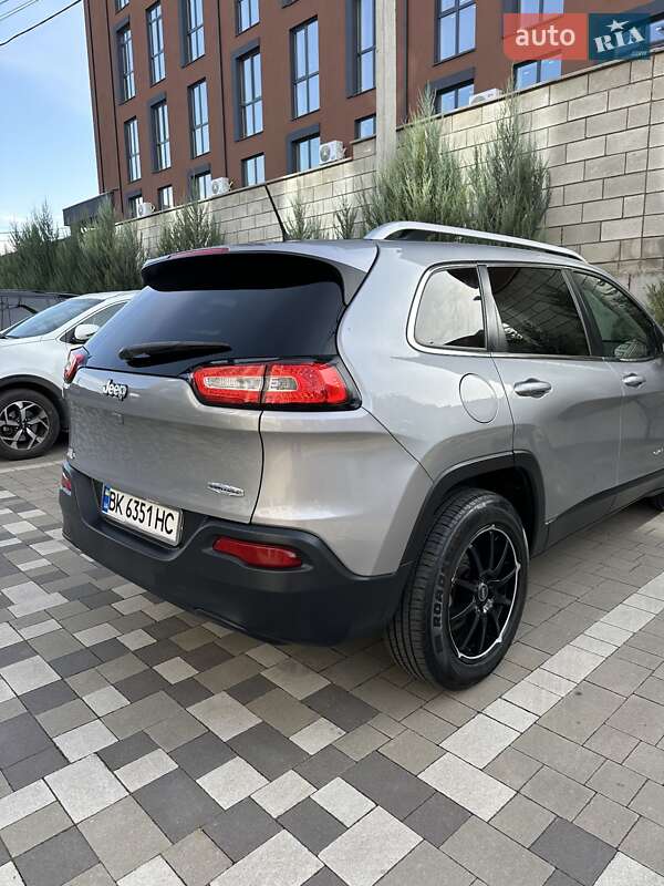 Позашляховик / Кросовер Jeep Cherokee 2015 в Рівному фото 6 Позашляховик / Кросовер Jeep Cherokee 2015 в Рівному