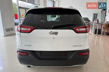 Позашляховик / Кросовер Jeep Cherokee 2015 в  фото 27 Позашляховик / Кросовер Jeep Cherokee 2015 в