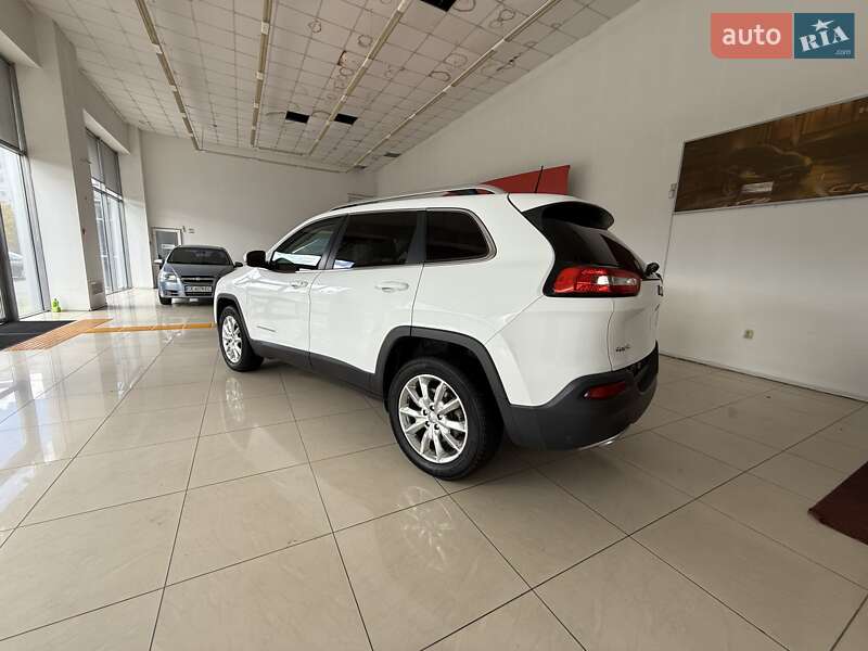 Внедорожник / Кроссовер Jeep Cherokee 2015 в Черновцах фото 17 Внедорожник / Кроссовер Jeep Cherokee 2015 в Черновцах