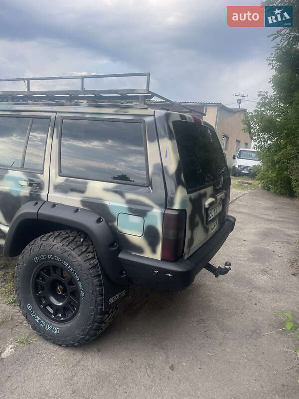 Внедорожник / Кроссовер Jeep Cherokee 1998 в Золочеве