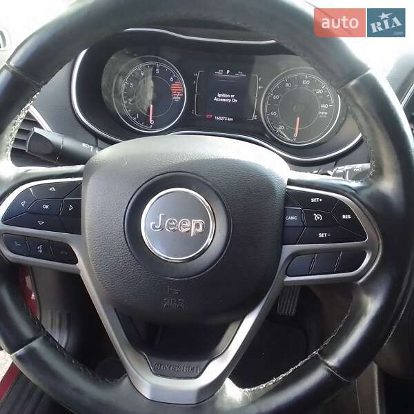 Внедорожник / Кроссовер Jeep Cherokee 2018 в Черкассах