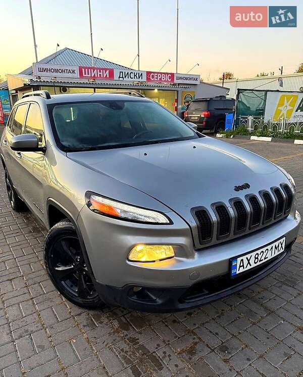 Внедорожник / Кроссовер Jeep Cherokee 2015 в Харькове фото 3 Внедорожник / Кроссовер Jeep Cherokee 2015 в Харькове