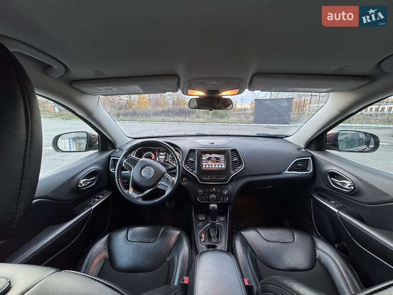 Позашляховик / Кросовер Jeep Cherokee 2019 в Чернігові