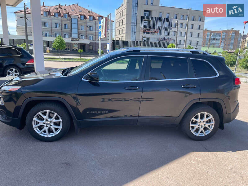Внедорожник / Кроссовер Jeep Cherokee 2015 в Киеве фото 29 Внедорожник / Кроссовер Jeep Cherokee 2015 в Киеве