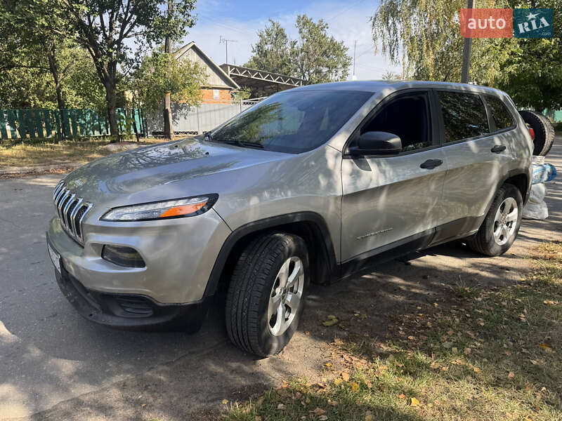 Внедорожник / Кроссовер Jeep Cherokee 2016 в Лубнах фото 3 Внедорожник / Кроссовер Jeep Cherokee 2016 в Лубнах