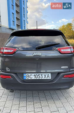 Позашляховик / Кросовер Jeep Cherokee 2014 в  фото 9 Позашляховик / Кросовер Jeep Cherokee 2014 в