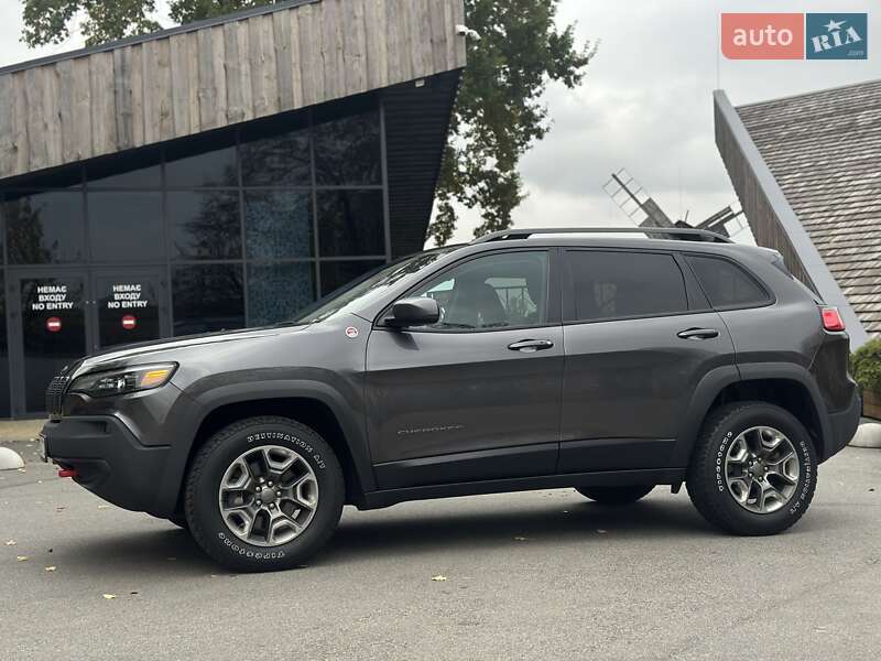 Внедорожник / Кроссовер Jeep Cherokee 2018 в Киеве фото 16 Внедорожник / Кроссовер Jeep Cherokee 2018 в Киеве