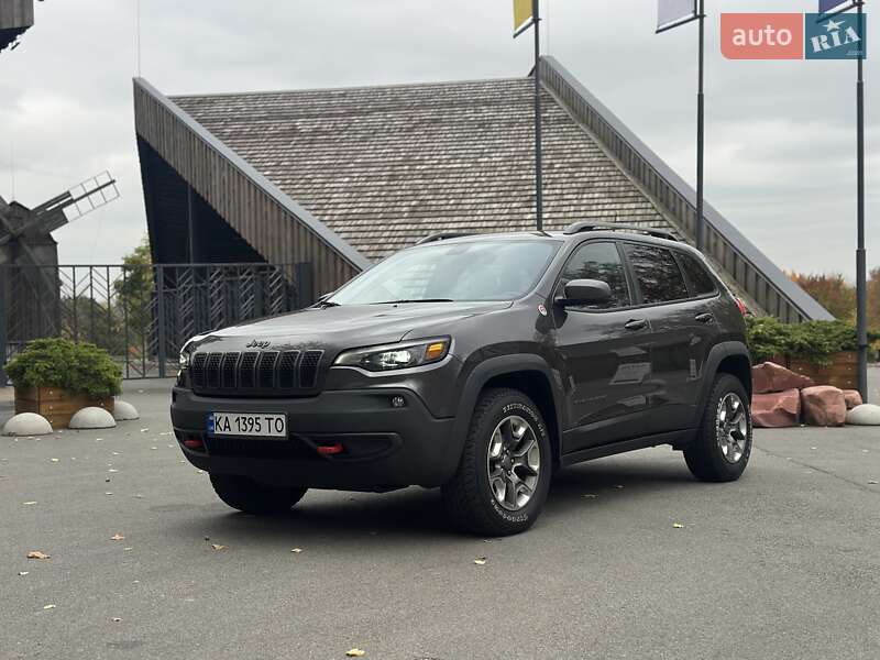 Внедорожник / Кроссовер Jeep Cherokee 2018 в Киеве фото 19 Внедорожник / Кроссовер Jeep Cherokee 2018 в Киеве