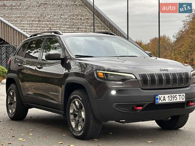 Внедорожник / Кроссовер Jeep Cherokee 2018 в Киеве фото 43 Внедорожник / Кроссовер Jeep Cherokee 2018 в Киеве