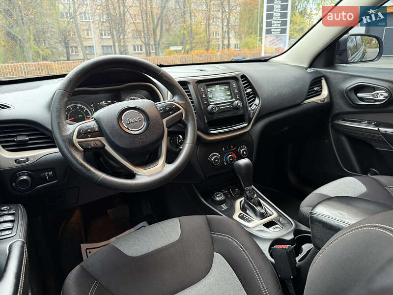 Внедорожник / Кроссовер Jeep Cherokee 2014 в Днепре фото 9 Внедорожник / Кроссовер Jeep Cherokee 2014 в Днепре