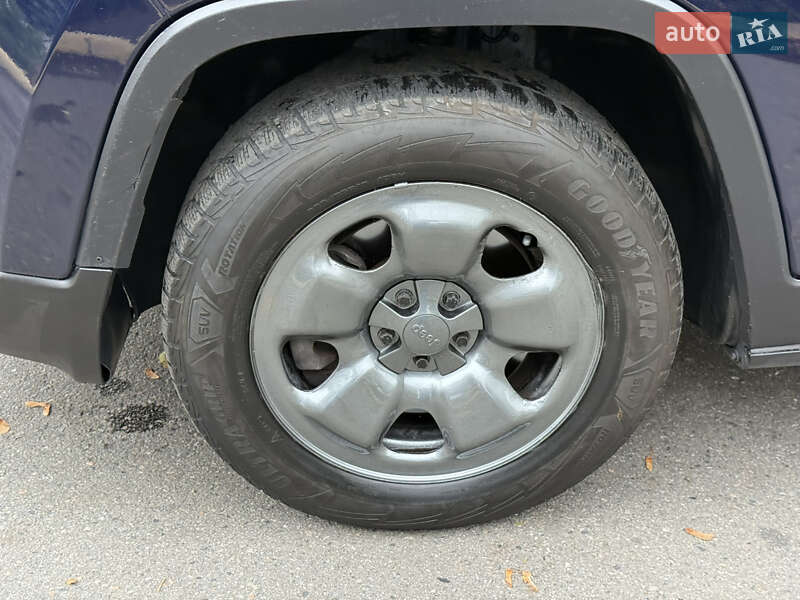 Внедорожник / Кроссовер Jeep Cherokee 2014 в Днепре фото 18 Внедорожник / Кроссовер Jeep Cherokee 2014 в Днепре