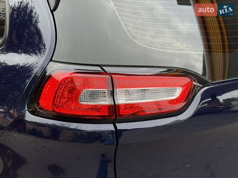 Внедорожник / Кроссовер Jeep Cherokee 2014 в Днепре фото 23 Внедорожник / Кроссовер Jeep Cherokee 2014 в Днепре
