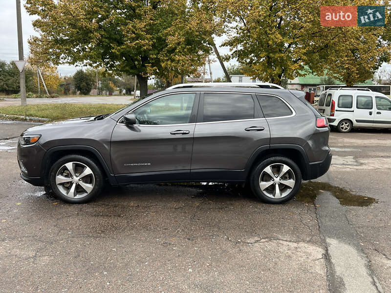 Внедорожник / Кроссовер Jeep Cherokee 2019 в Чернигове