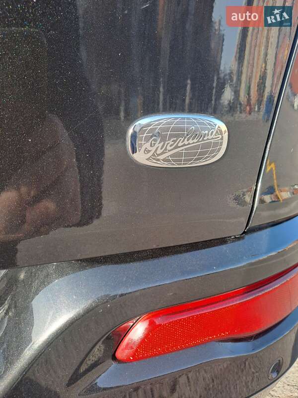 Внедорожник / Кроссовер Jeep Cherokee 2016 в Броварах