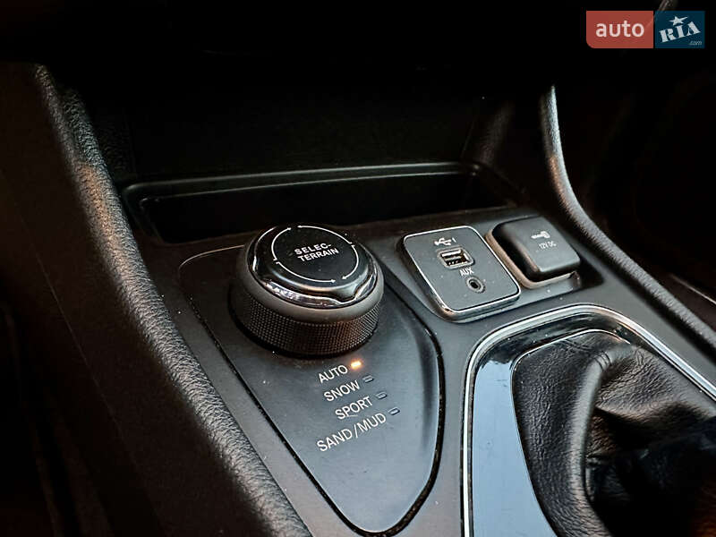 Позашляховик / Кросовер Jeep Cherokee 2020 в Кам'янець-Подільському