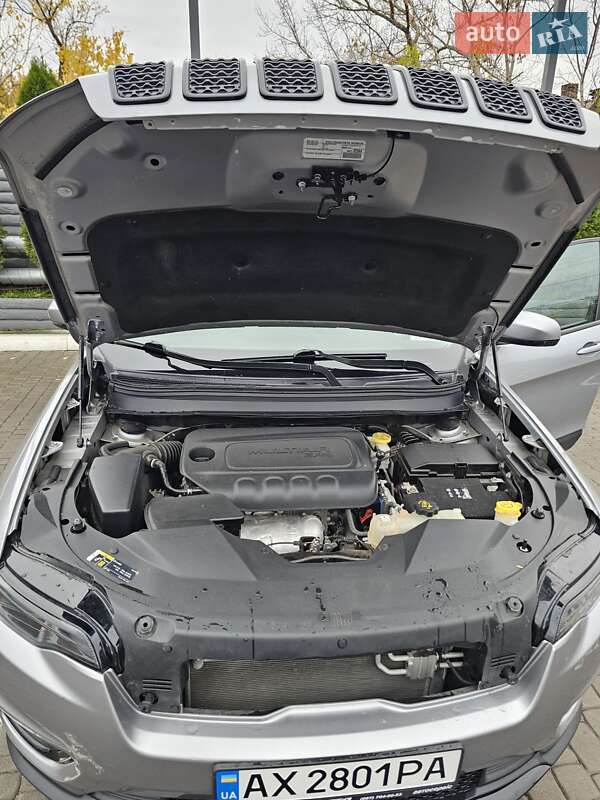 Внедорожник / Кроссовер Jeep Cherokee 2021 в Харькове фото 16 Внедорожник / Кроссовер Jeep Cherokee 2021 в Харькове