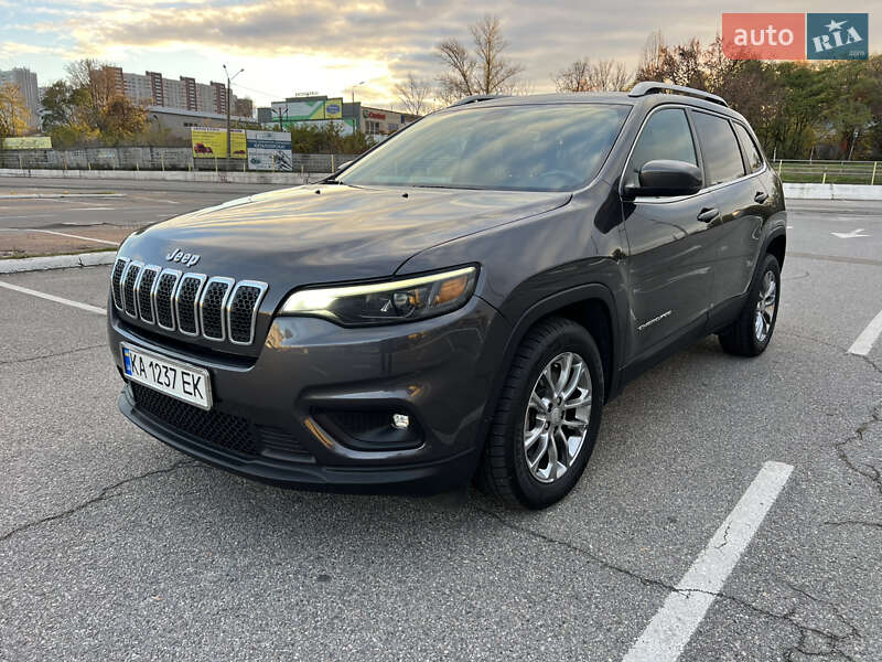 Внедорожник / Кроссовер Jeep Cherokee 2018 в Киеве фото 11 Внедорожник / Кроссовер Jeep Cherokee 2018 в Киеве