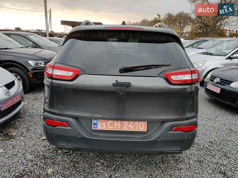 Внедорожник / Кроссовер Jeep Cherokee 2016 в Ровно