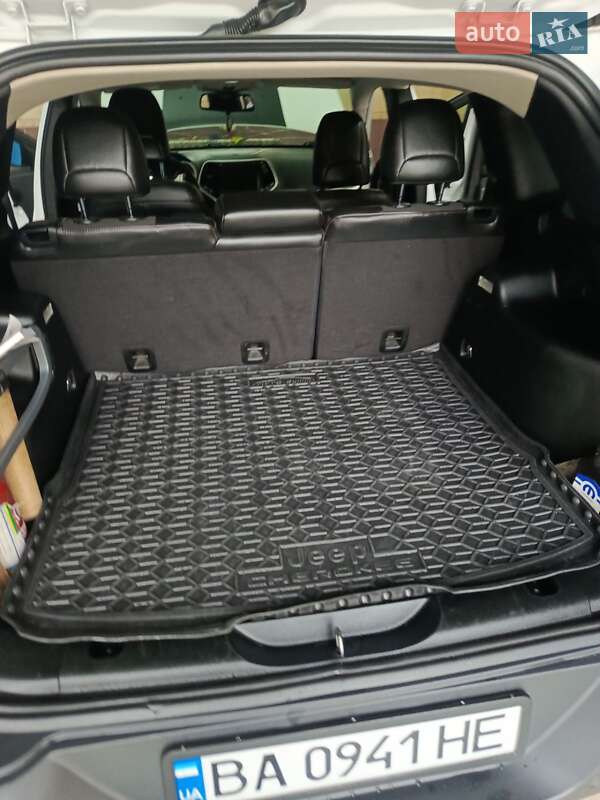 Внедорожник / Кроссовер Jeep Cherokee 2017 в Кропивницком фото 12 Внедорожник / Кроссовер Jeep Cherokee 2017 в Кропивницком