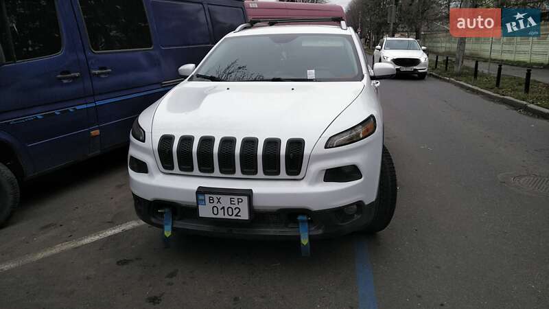 Внедорожник / Кроссовер Jeep Cherokee 2015 в Хмельницком фото 3 Внедорожник / Кроссовер Jeep Cherokee 2015 в Хмельницком