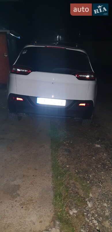 Внедорожник / Кроссовер Jeep Cherokee 2015 в Хмельницком фото 15 Внедорожник / Кроссовер Jeep Cherokee 2015 в Хмельницком