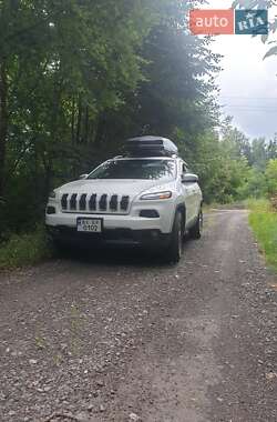 Внедорожник / Кроссовер Jeep Cherokee 2015 в Хмельницком