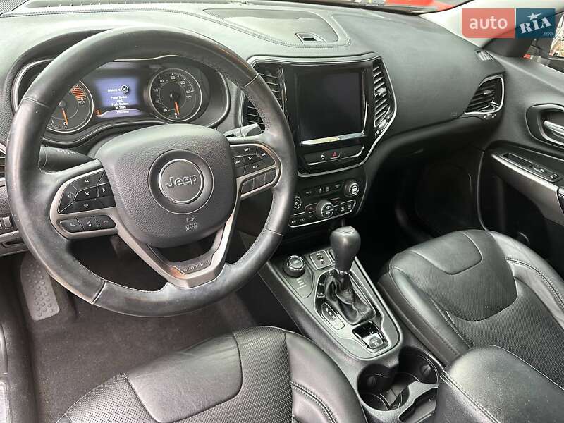 Внедорожник / Кроссовер Jeep Cherokee 2019 в Полтаве фото 12 Внедорожник / Кроссовер Jeep Cherokee 2019 в Полтаве