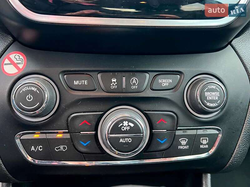 Позашляховик / Кросовер Jeep Cherokee 2020 в Львові фото 32 Позашляховик / Кросовер Jeep Cherokee 2020 в Львові