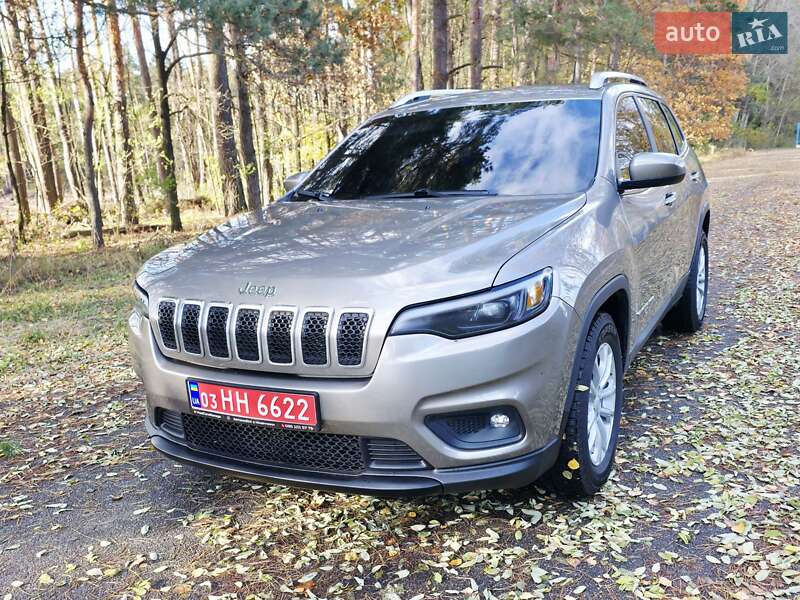 Внедорожник / Кроссовер Jeep Cherokee 2019 в Буче
