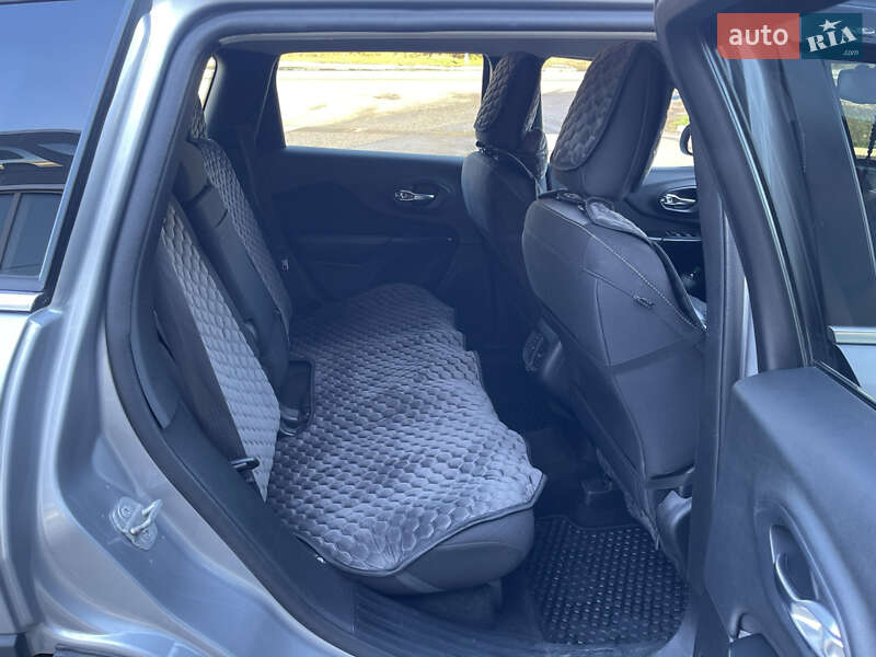 Позашляховик / Кросовер Jeep Cherokee 2013 в Полтаві