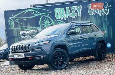 Внедорожник / Кроссовер Jeep Cherokee 2015 в Харькове