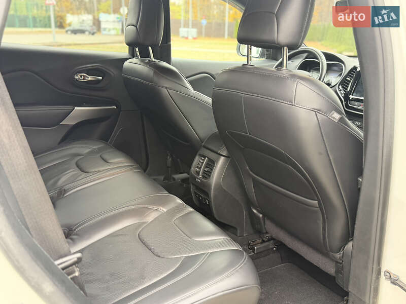 Позашляховик / Кросовер Jeep Cherokee 2018 в Харкові