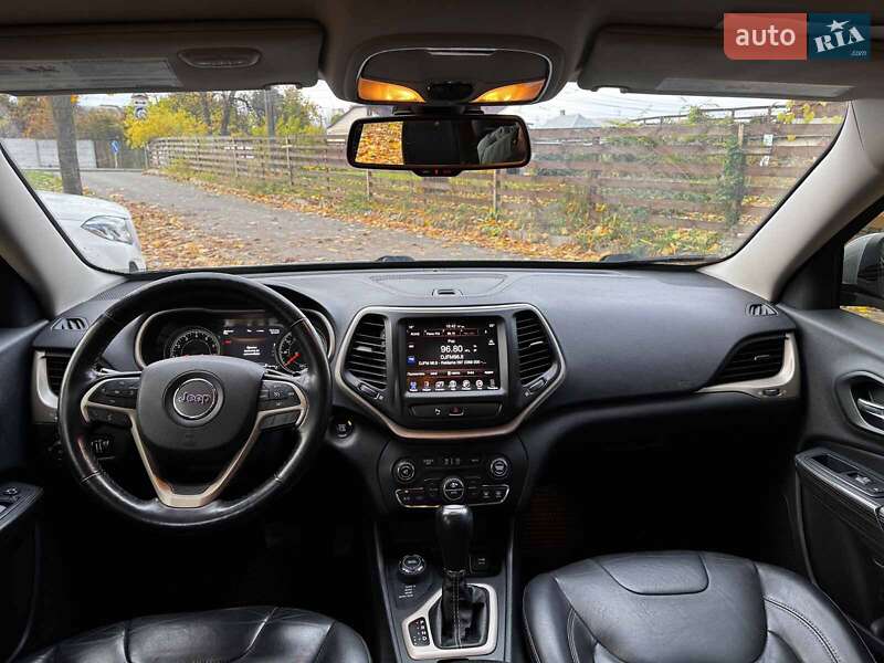 Внедорожник / Кроссовер Jeep Cherokee 2015 в Киеве фото 28 Внедорожник / Кроссовер Jeep Cherokee 2015 в Киеве