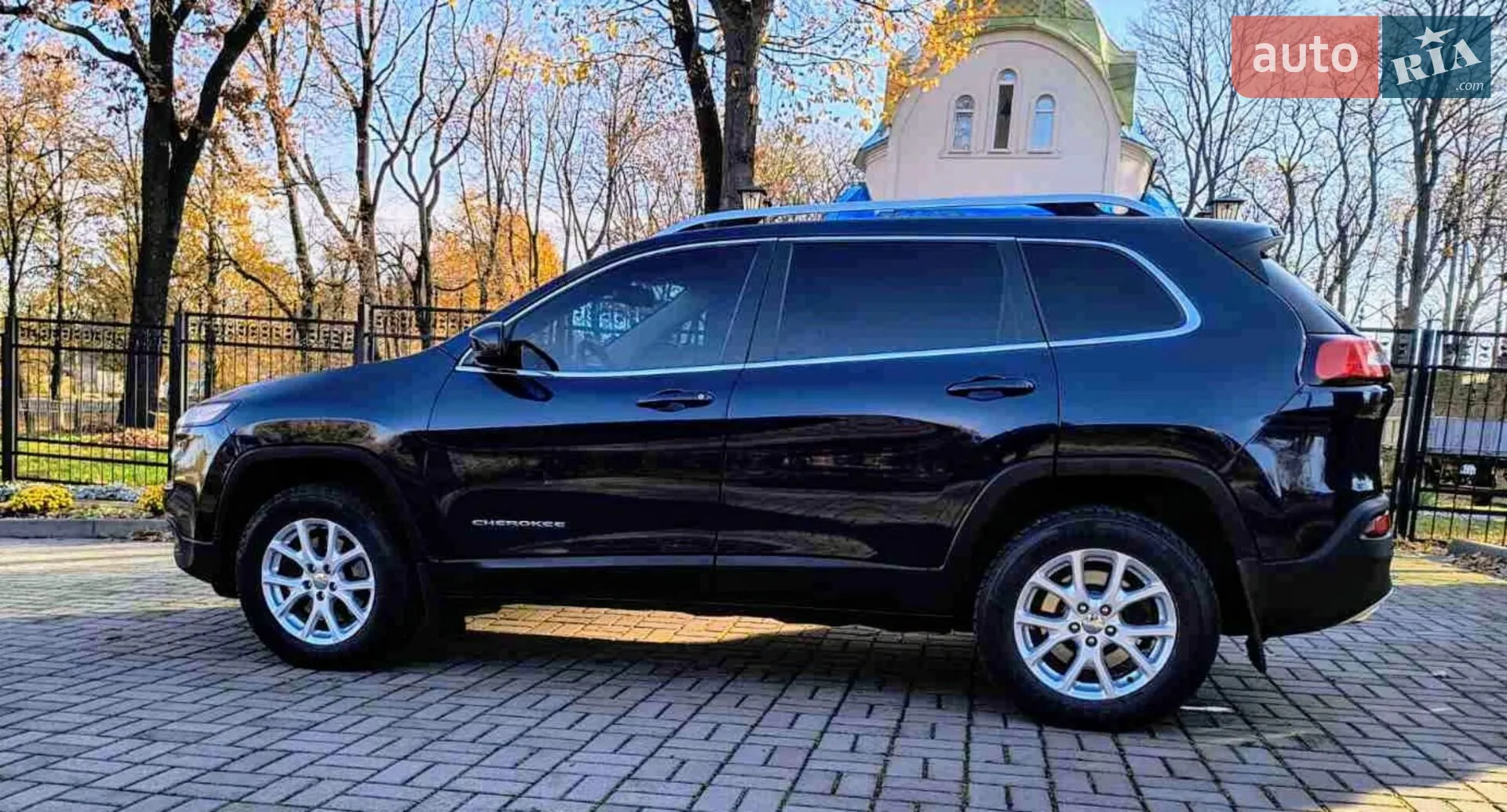 2015 Jeep Cherokee - мініатюра 12