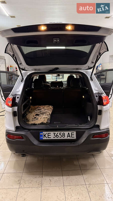 Позашляховик / Кросовер Jeep Cherokee 2017 в Дніпрі