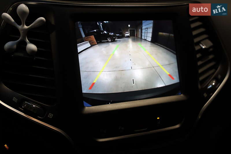 Внедорожник / Кроссовер Jeep Cherokee 2019 в Луцке